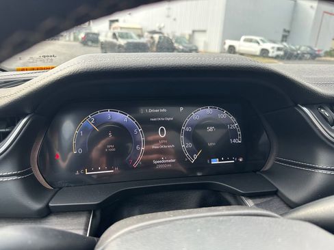 Used 2023 Jeep Grand Cherokee Limited w/ Trailer Tow Prep Group (B) image 10