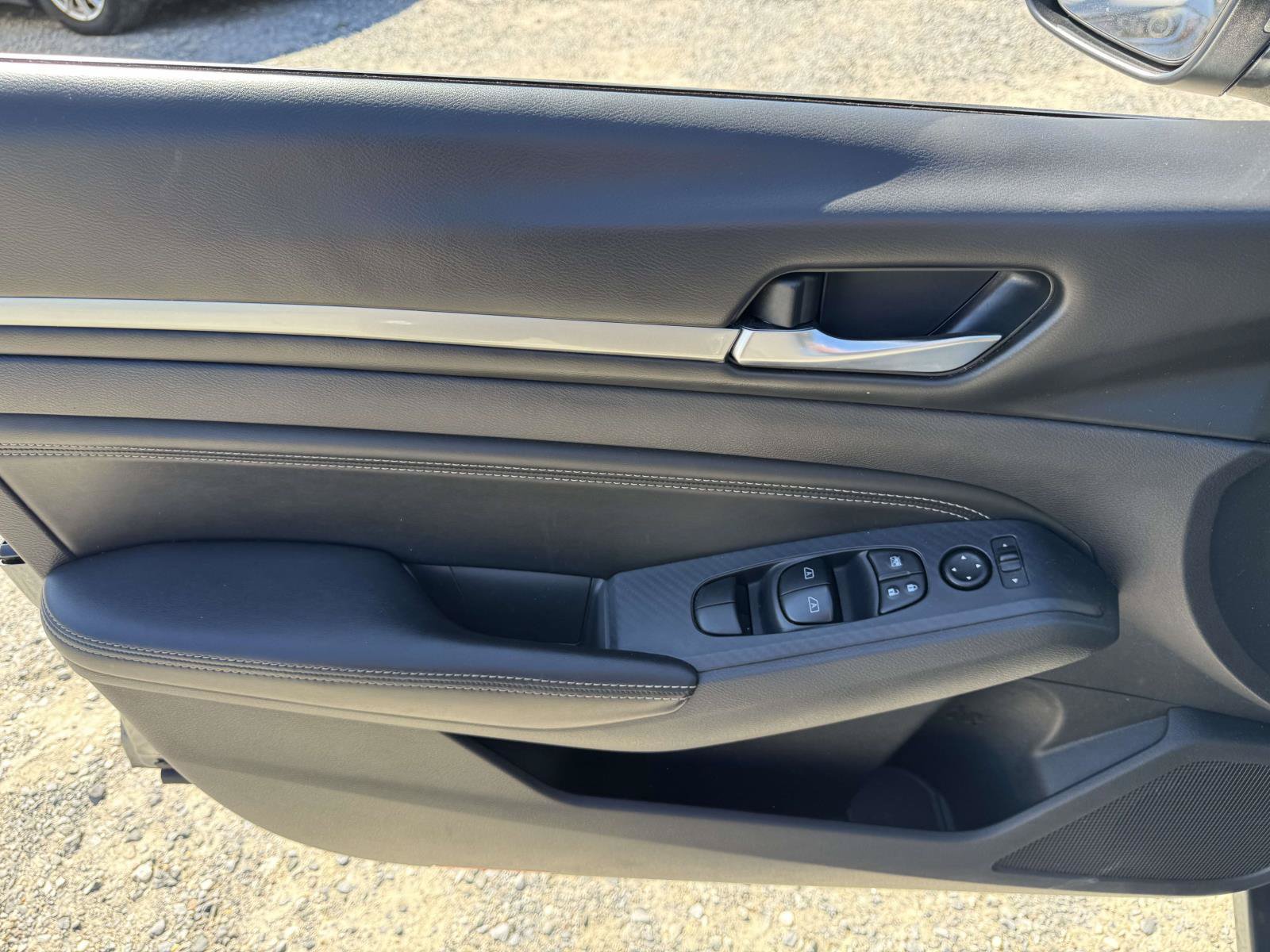 Used 2019 Nissan Altima 2.5 SL FWD image 14
