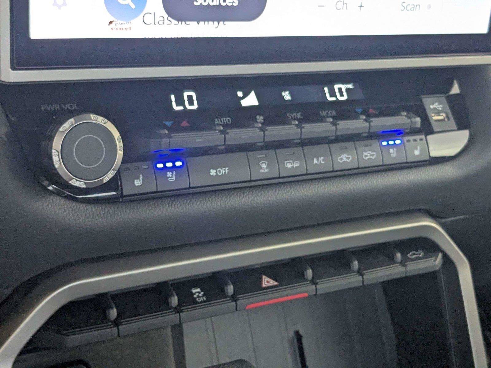 Certified 2025 Toyota Tundra Limited AWD/4WD image 19
