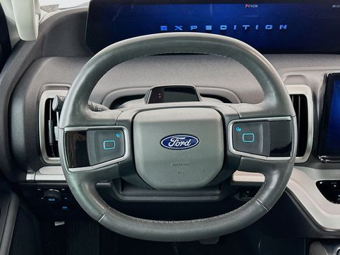 Used 2025 Ford Expedition Max Active image 18