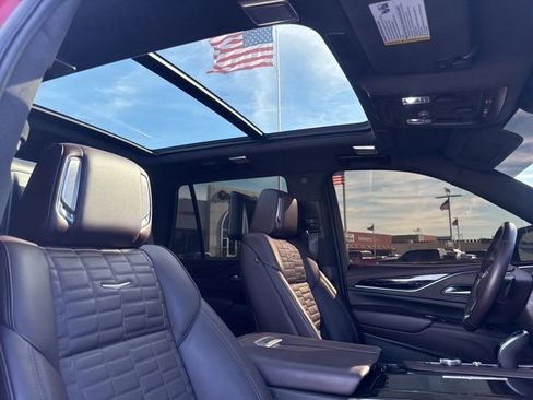 Used 2024 Cadillac Escalade Sport Platinum image 37