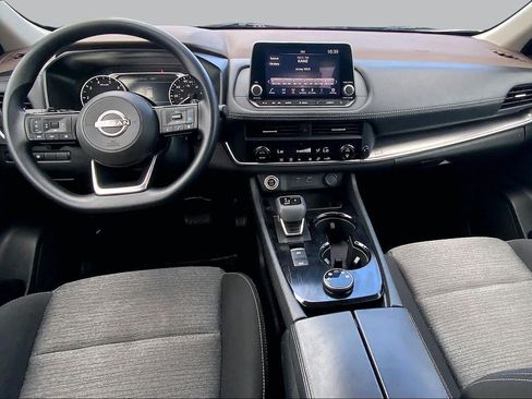 Used 2023 Nissan Rogue SV AWD/4WD image 16