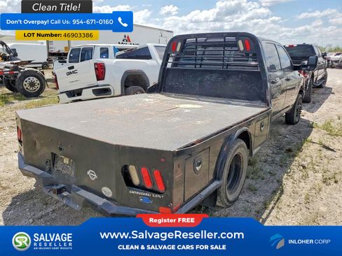 Used 2017 RAM 3500 Tradesman w/ Chrome Appearance Group image 4