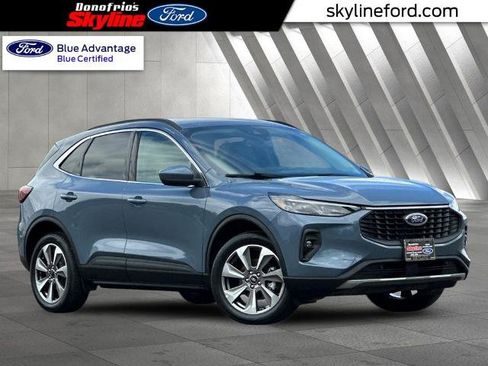 Certified 2025 Ford Escape Platinum AWD/4WD image 1