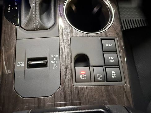 New 2026 Toyota Highlander Platinum image 23