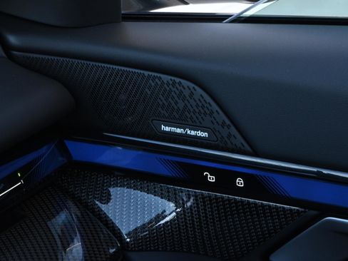 New 2026 BMW 540i xDrive w/ Executive Package image 28