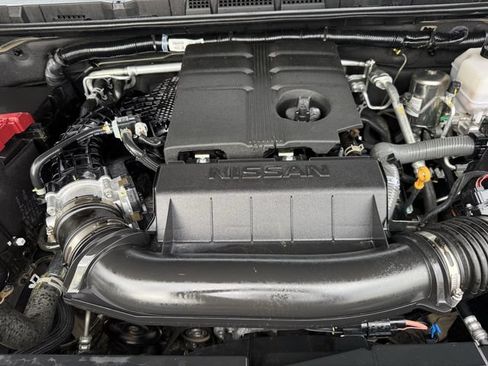 Used 2025 Nissan Frontier PRO-4X w/ Pro Convenience Package AWD/4WD image 34