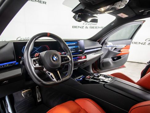 Used 2025 BMW M5 w/ Carbon Package image 14