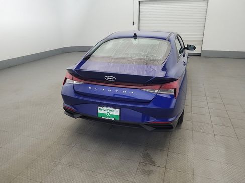 Used 2023 Hyundai Elantra SEL FWD image 7
