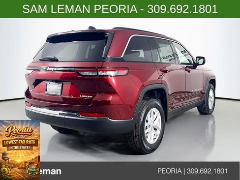 New 2025 Jeep Grand Cherokee Laredo image 7