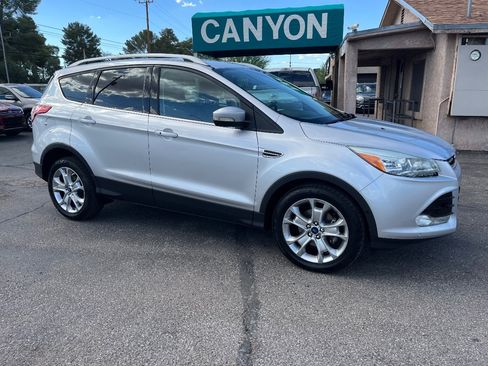 Used 2015 Ford Escape Titanium w/ Equipment Group 301A FWD image 2