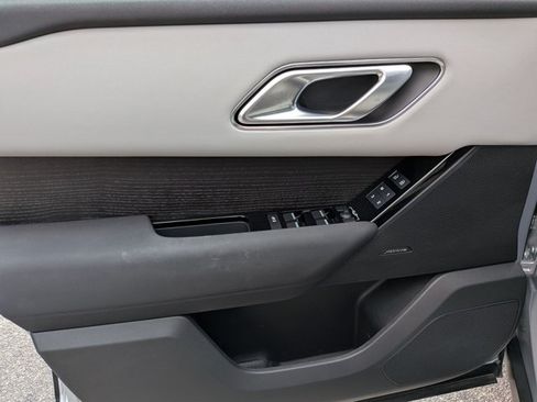Used 2024 Land Rover Range Rover Velar Dynamic SE AWD/4WD image 10