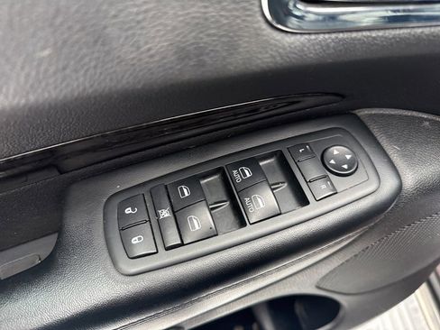 Used 2012 Dodge Durango Crew w/ Leather Interior Group image 10