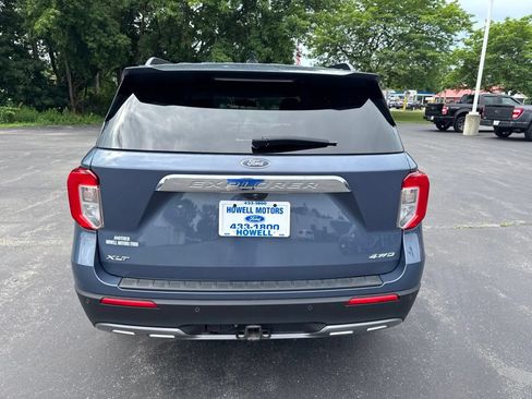 Used 2021 Ford Explorer XLT w/ Equipment Group 202A AWD/4WD image 6
