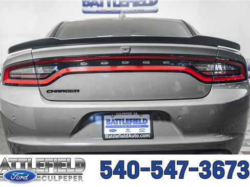 Used 2017 Dodge Charger SXT w/ AWD Plus Group image 5