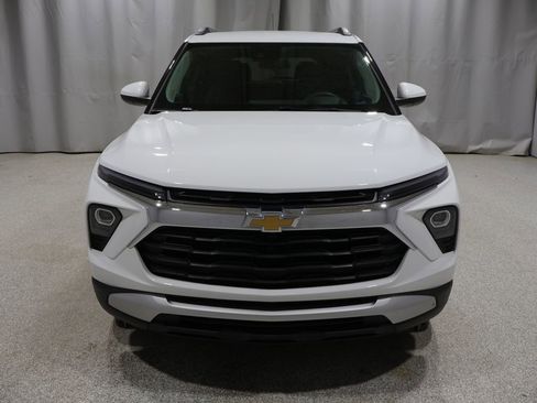 Used 2025 Chevrolet TrailBlazer LT AWD/4WD image 7