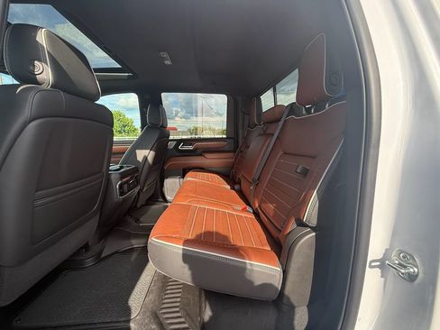 Used 2025 GMC Sierra 2500 Denali Ultimate w/ Max Trailering Package AWD/4WD image 19