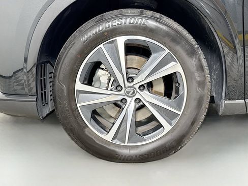 Used 2025 Lexus RX 350 Premium w/ Accessory Package (Z1) image 33