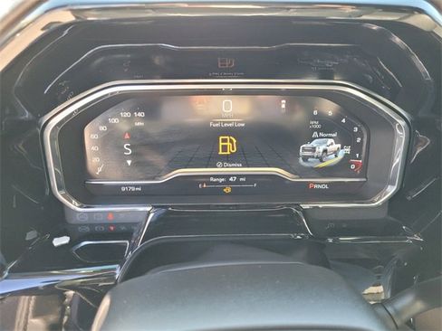 Used 2025 GMC Sierra 2500 SLT w/ SLT Premium Package image 33