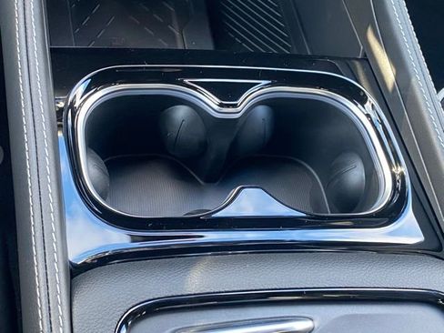 New 2026 Chrysler Pacifica Limited w/ Uconnect Theater Family Group image 27