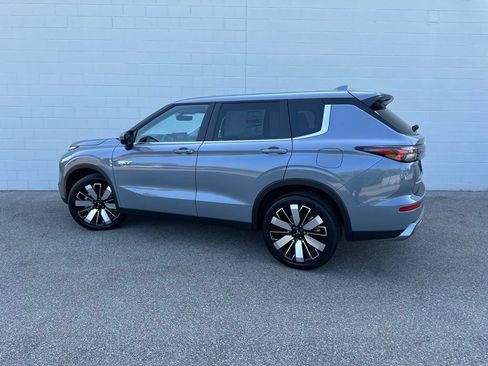 New 2026 Mitsubishi Outlander SE AWD/4WD image 4