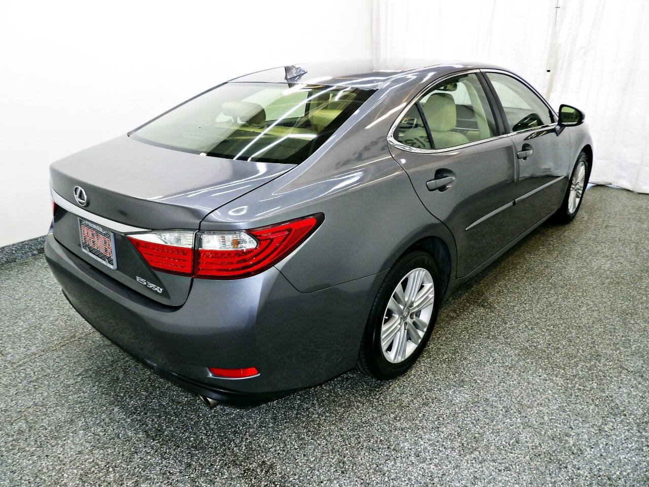 Used 2015 Lexus ES 350 w/ Premium Package FWD image 6