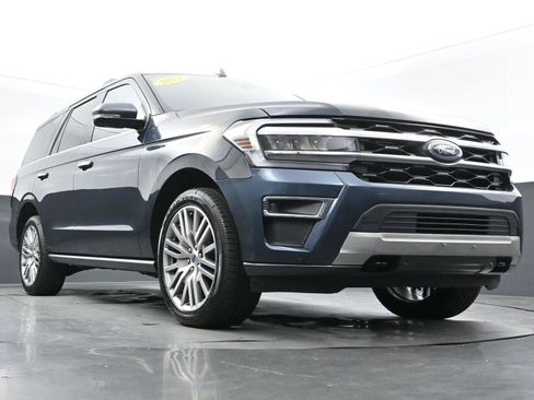 Used 2022 Ford Expedition Limited image 52