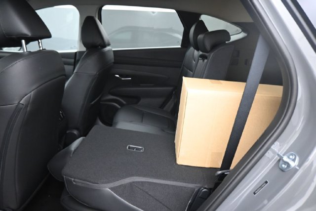 New 2026 Hyundai Tucson SEL Plus FWD image 16