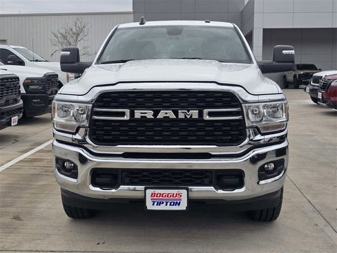 Used 2024 RAM 2500 Big Horn w/ Off Road Package image 11
