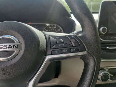 Used 2021 Nissan Altima 2.5 SV FWD image 25