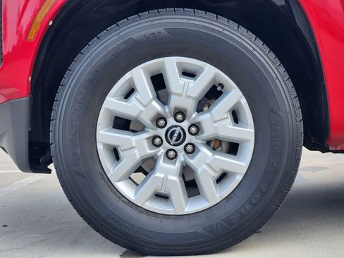 Used 2022 Nissan Frontier SV image 11