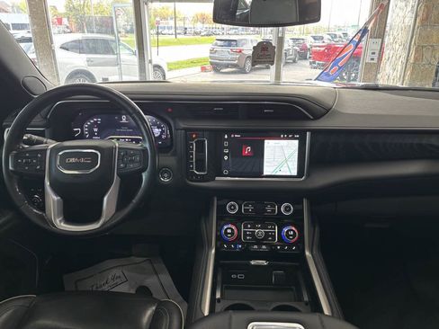 Used 2023 GMC Yukon XL Denali AWD/4WD image 47