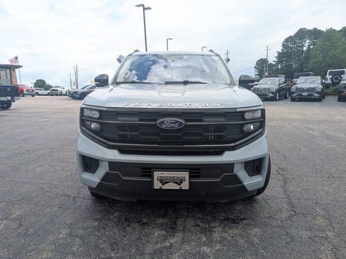 Certified 2025 Ford Expedition Max Active RWD image 3