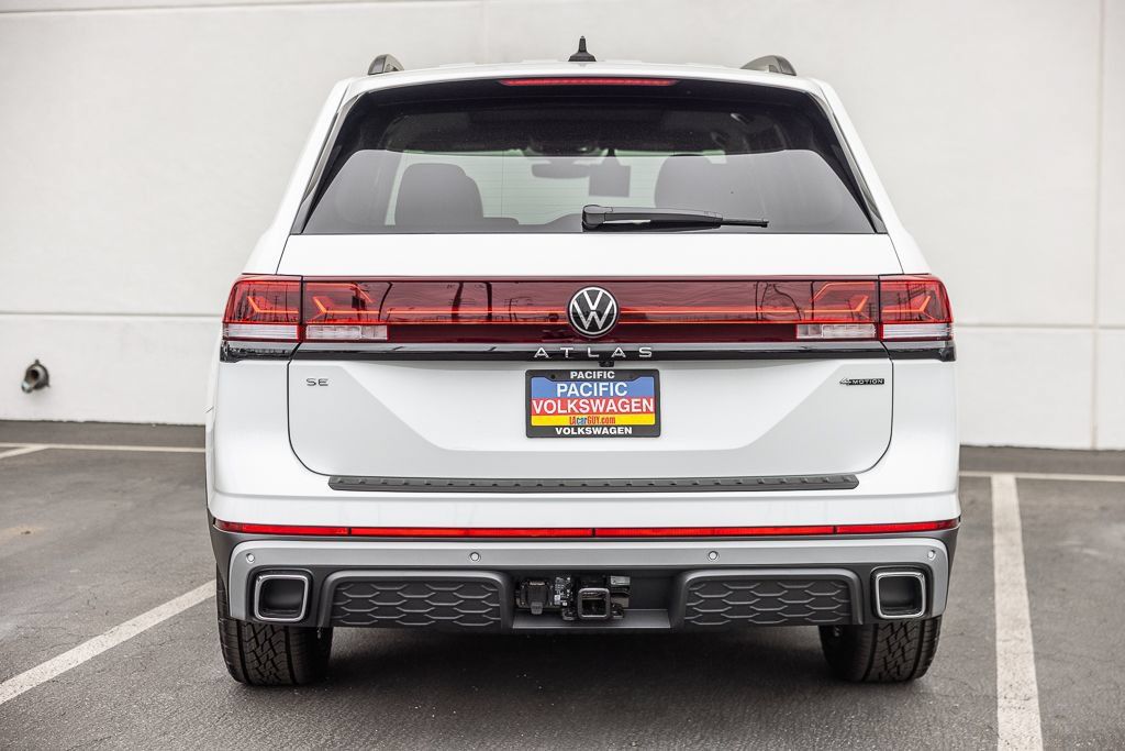 New 2026 Volkswagen Atlas Peak Edition AWD/4WD image 3