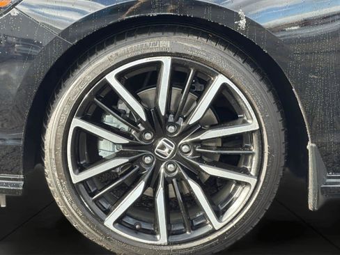 Used 2025 Honda Accord Touring image 11
