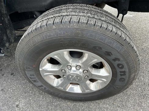 Used 2024 RAM 2500 Big Horn w/ Sport Appearance Package image 21