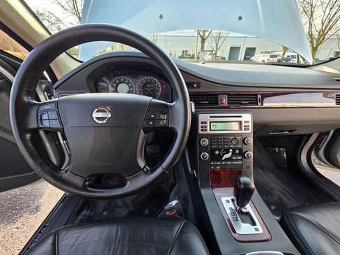 Used 2008 Volvo XC70 3.2 image 47