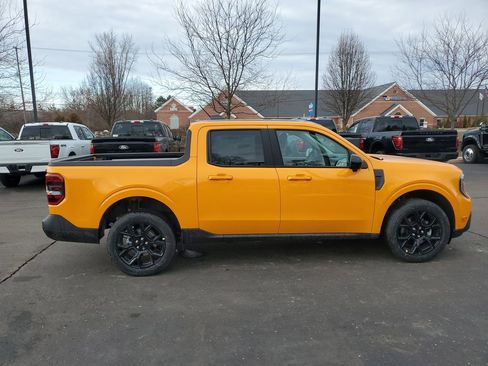 New 2026 Ford Maverick Lariat w/ Black Appearance Package image 38
