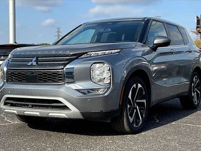 Used 2024 Mitsubishi Outlander SE Black Edition