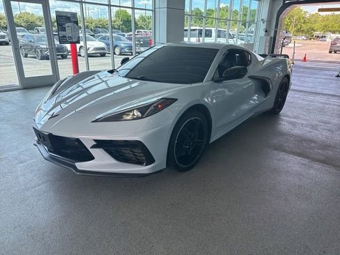 Used 2022 Chevrolet Corvette Stingray Preferred Cpe w/ Z51 Performance Package RWD image 1