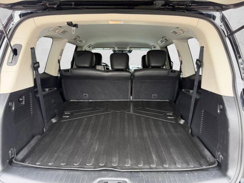 Used 2021 Nissan Armada SV w/ SV Appearance Package AWD/4WD image 23