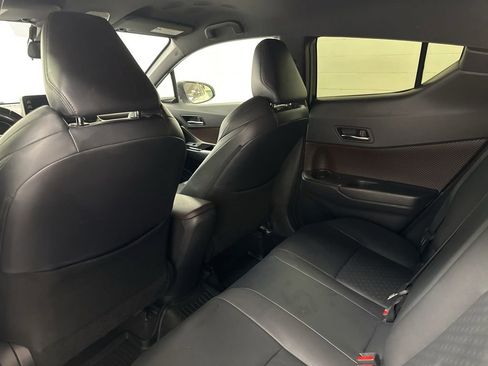 Used 2019 Toyota C-HR Limited FWD image 16