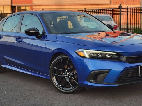 Used 2022 Honda Civic Sport image 4