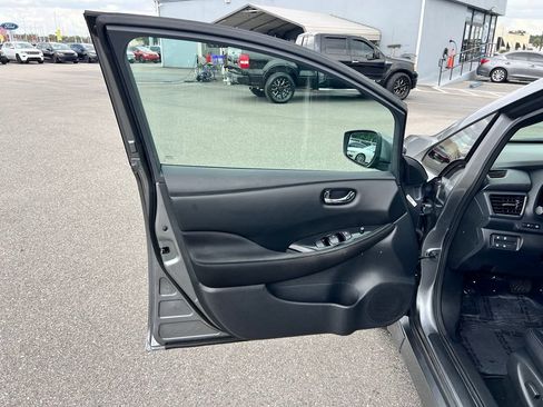Used 2023 Nissan Leaf SV Plus FWD image 14