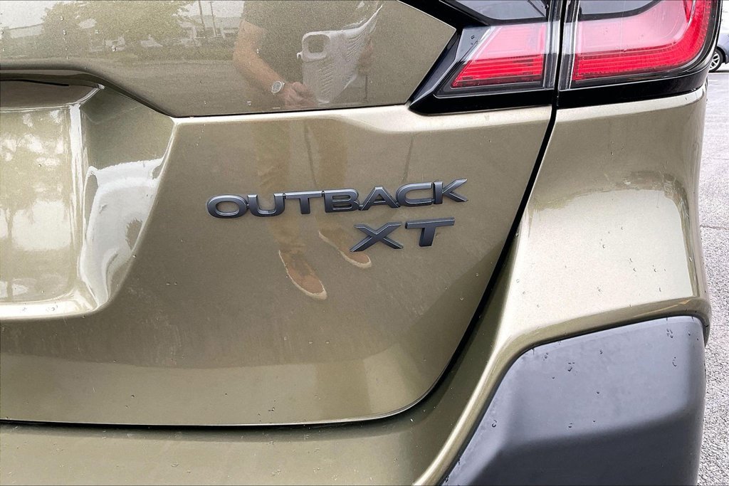 Used 2022 Subaru Outback Onyx Edition XT AWD/4WD image 9