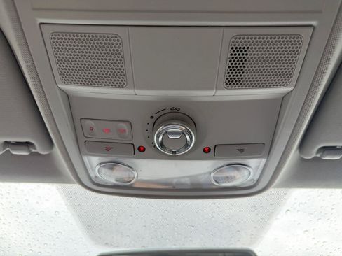 Used 2012 Volkswagen Jetta SE FWD image 40