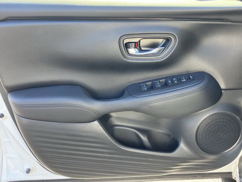 Certified 2024 Honda HR-V LX image 14