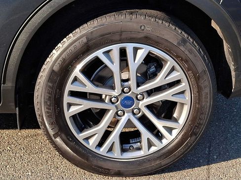 Used 2022 Ford Escape SEL w/ Technology Package AWD/4WD image 6