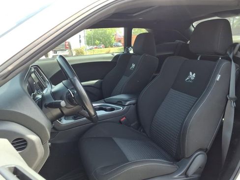 Used 2021 Dodge Challenger R/T Scat Pack RWD image 3