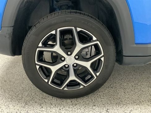 Used 2024 Jeep Compass Limited AWD/4WD image 12